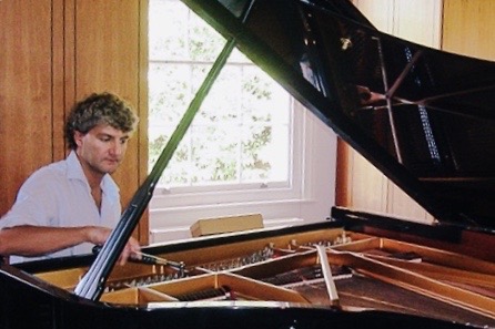 Настройка роялей в Москве от Pianomax.ru